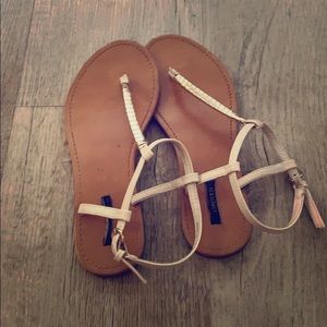 Sandles